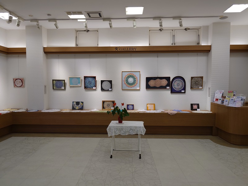 『レース編み作品展』開催中