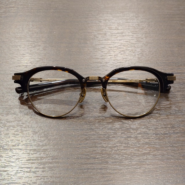 999.9（フォーナインズ）