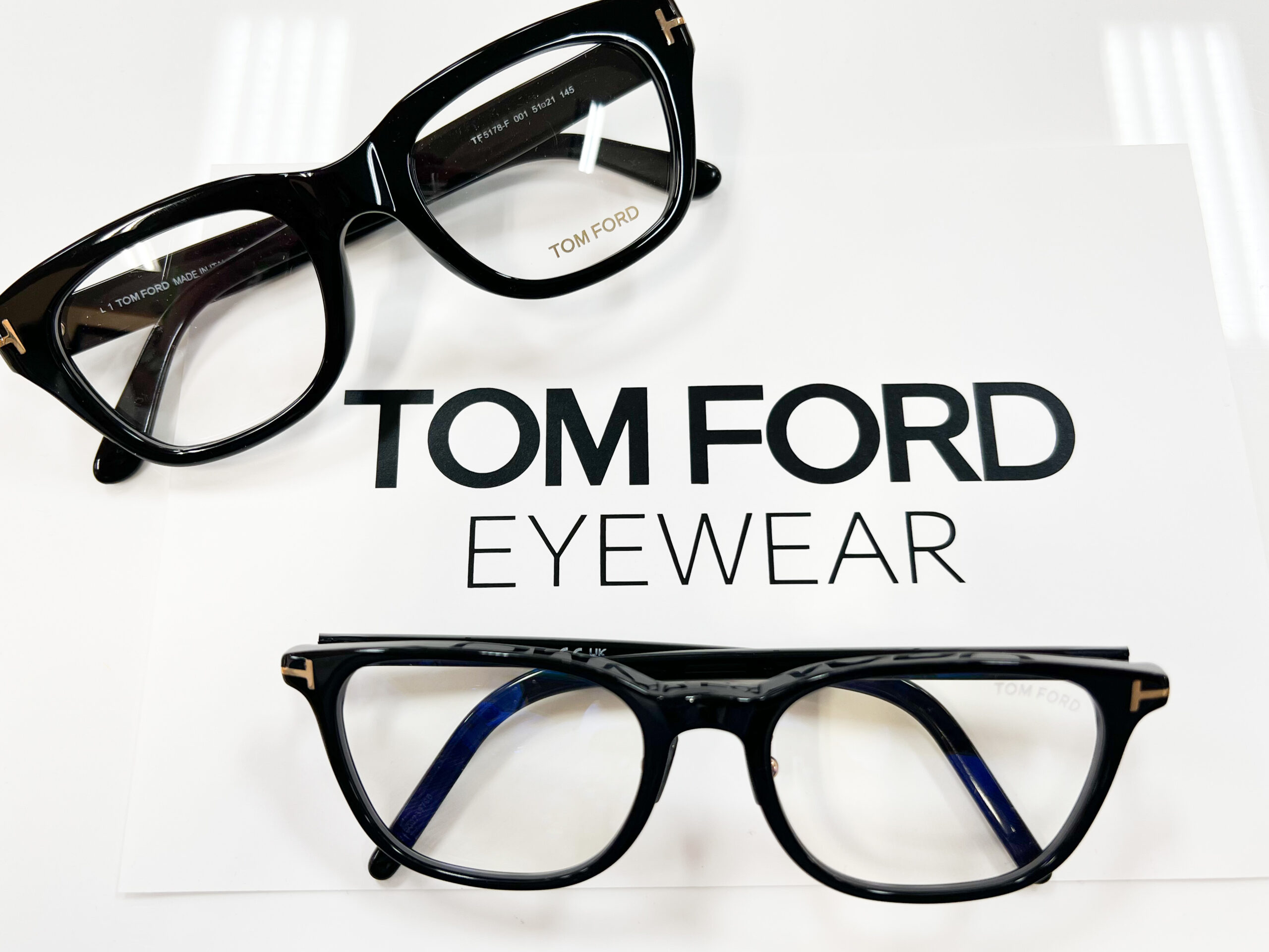 TOM FORD 【トムフォード】